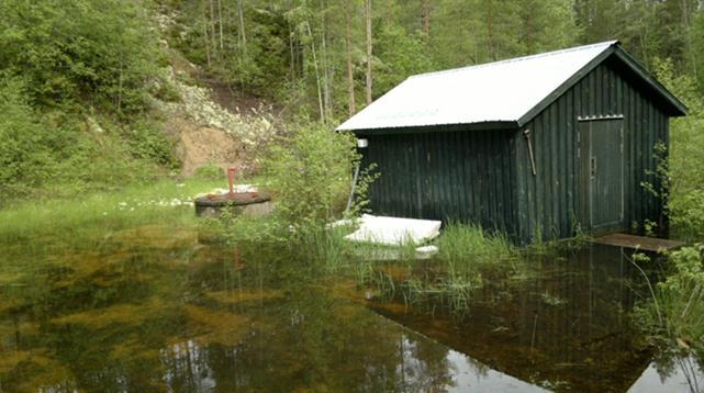 Raakavesien mikrobit voivat päätyä verkostoon Pintavedet: