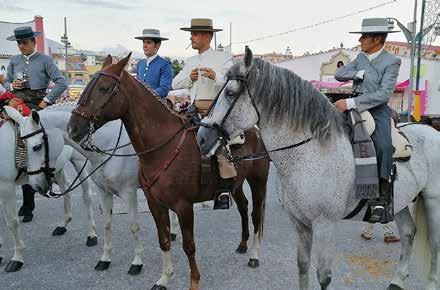 10 Perjantai 4.10.019 Matkailu Suosikkiretki: Suuntana sherrybodega, Cádiz ja Arcos de la Frontera Maailmankuulu sherrykaupunki Jerez ja Länsi-Euroopan vanhin kaupunki Cádiz ovat jälleen lokakuussa