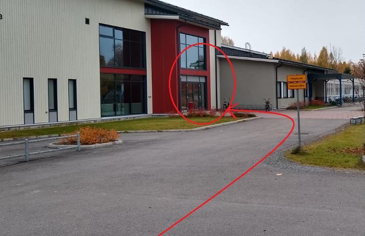 20 Sisäänkäynti K (Kunkku-areena) Kulkuväylä lähimmältä paikoitusalueelta on noin 40m.