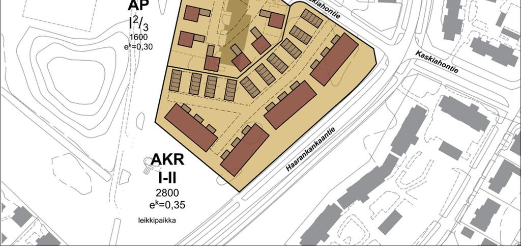 Asemakaavan vajaan toteutumisen takia pääosin rakentamaton Iinatin keskus. Päiväkotirakennus poistunut käytöstä ja on tyhjillään.