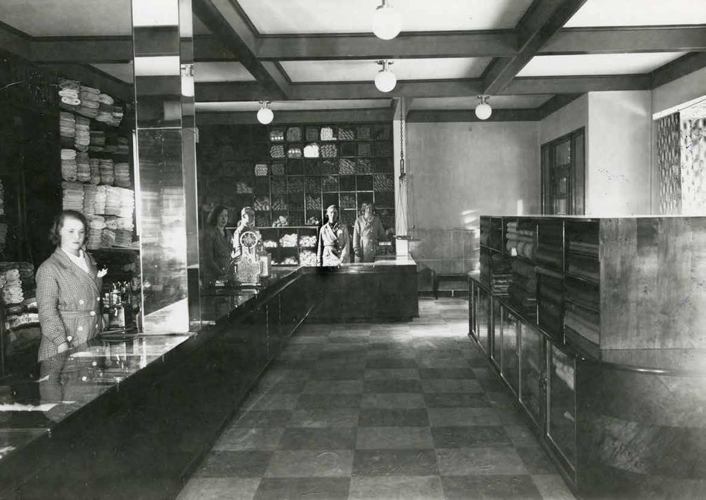 Minnan Canthin perillisten myymälä vuonna 1930 tehdyn uudistuksen jälkeen.