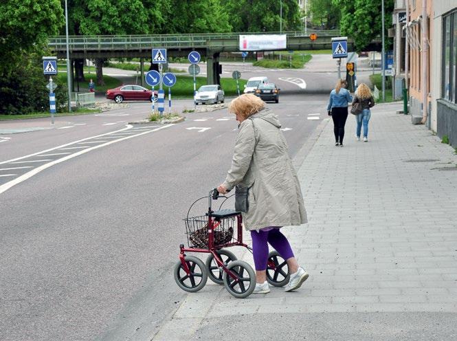 aiheet. Niihin haimme sellaiset mittarit, joita kuka tahansa sote-ammattilainen voi käyttää, Hiekkala havainnollistaa. Kolmas osio on kaikkein laajin ja siksi myös käytöltään haastavin.