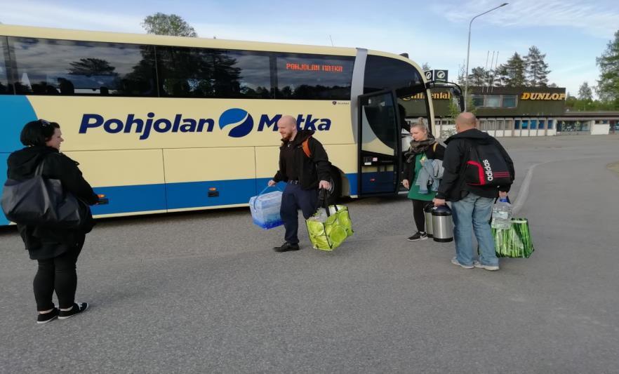 Taitoverstaan nuoret osallistuivat yritysvierailuihin yhdessä Näyttö käyttöön -hankkeen nuorten kanssa.