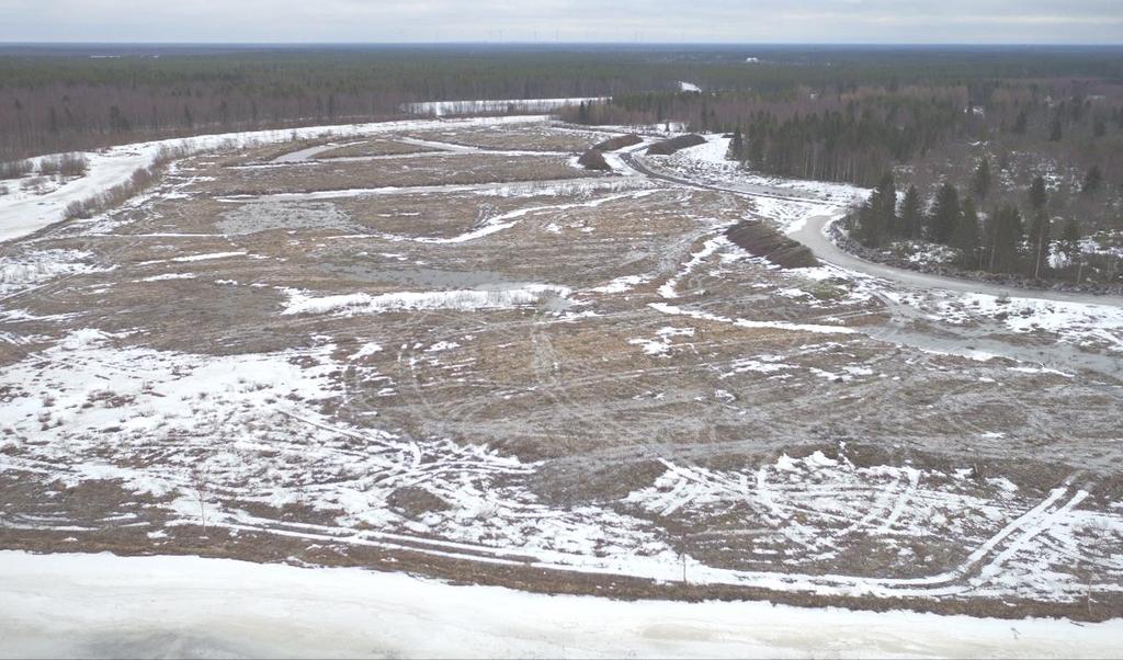 Kuva 4. Ilmakuva Matinsaaren länsiosasta keväältä 2019. Kuva 5. Ilmakuva Matinsaaresta keväältä 2020.