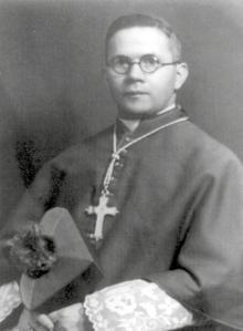 Kesäkuussa saapui dekreetti, jossa todetaan, että viimeisten 17 vuoden aikana kerätty aineisto Jumalan palvelijan Eduard Profittlichin elämästä on riittävä.