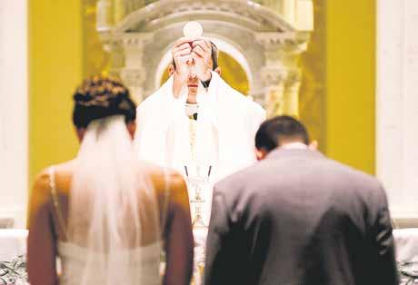 14 Opinion FIDES 7 Blandäktenskap Den katolska kyrkan är synnerligen medveten av de svårigheter för familjen och hot för praktiserande av vår katolska tro som blandäktenskap medför.