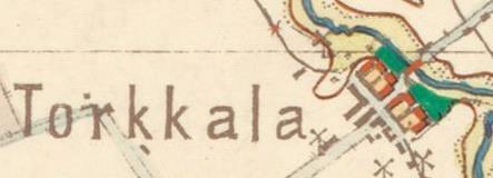 Pietilä 1840-l. Pelto- ja Kylä-Pietilään. Päärakennus 1850-l. Hirsirunko, satulakatto, poikkipääty. Talli ja sikalarak. 1957, mansardikattoinen kellari. Kuivuri. Purku?