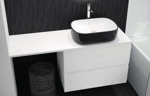 Otsoson OMA -kaluste sisältää kaksi vetolaatikkoa. Suomessa kootuissa kylpyhuonekalusteissamme käytetään Itävaltalaisen Blumin kalusteheloja ja kotimaisia tasoja, runkoja ja ovia.