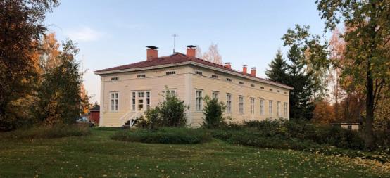 repo001.docx 2012-03-29 Pohjois-Karjalan Hovit Pohjois-Karjalan hovit ovat historiallisesti merkittäviä kruunun virkamiesten hallinto- ja asuinpaikkoja sekä paikallisen kulttuurimaiseman rakentajia.