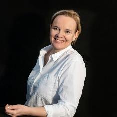 Johtoryhmä analysoi toimintaympäristön muutoksia ja valmistelee niihin reagoimista sekä valmistelee asioita hallitukselle ja sen valiokunnille.