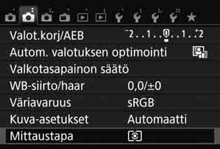 q Mittaustavan muuttaminenk Kohteen kirkkauden voi mitata neljällä tavalla (mittaustapa). Yleensä kannattaa käyttää arvioivaa mittausta. Peruskuvaustiloissa mittaustapa määritetään automaattisesti.