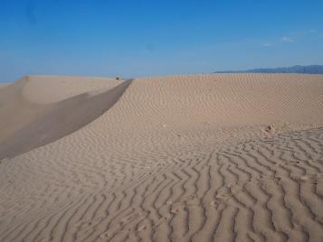 Tips for Baja California Sur: La Paz Mene viettämään rantapäivä Playa Balandralle. Jos menet aikaisin aamupäivästä, saat vallattua sinulle ja kavereillesi ilmaisen aurinkovarjopaikan.