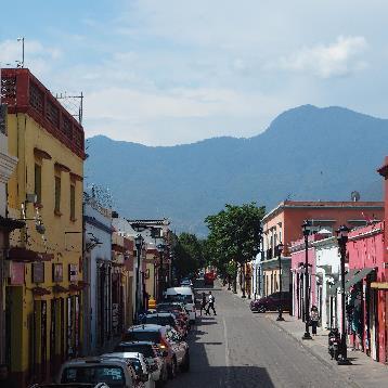 Itse vierailin Oaxaca Cityssä ja kaupunki on varsin ihana, joka huokuu meksikolaista kulttuuria ja historiaa.