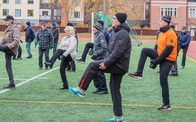 Nyt koronan rajoitusten vuoksi gaala peruuntui, ja muutimme konseptin täysin: urheilukenttä, ulkoiluvaatteet, liikunnallinen ohjelma ja kenttätarjoilut.