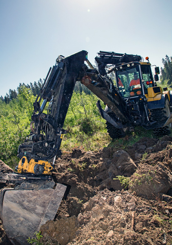 TEKNISET TIEDOT HUDDIG 1260. Moottori: Cummins QSB 6,7 Tier III 6-sylinterinen, 6,7-litrainen diesel.