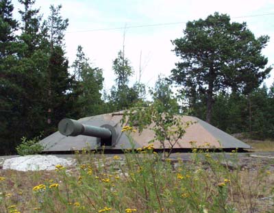 Kuuskajaskari on lukuisten muiden saarten tavoin toiminut kesälaitumena 1600-luvulta lähtien. Ensimmäinen torppa saarelle rakennettiin 1900-luvun alussa.