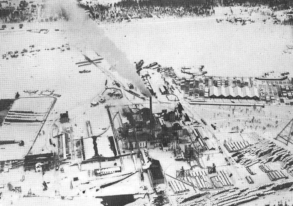 47 Suomalaisen 13. D:n joukot vetäytyivät Salmin menettämisen jälkeen suunnitelman mukaisesti viivyttäen kohti länttä.