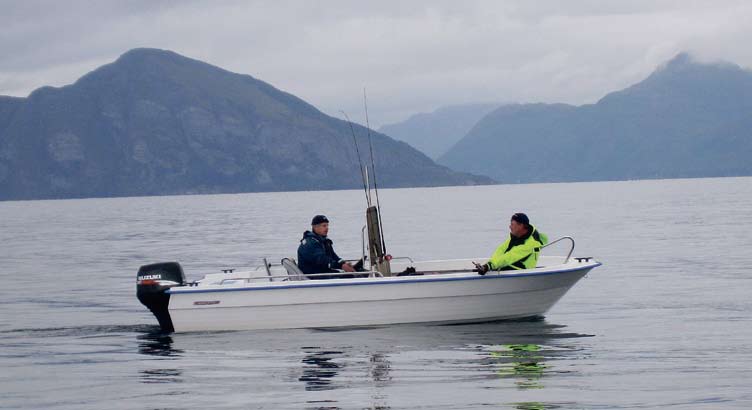 Vetouistelu syvältä on Lofooteilla tosi tehokasta... MATTI KINNUNEN Olin lukenut ja kalakavereilta kuullut huimia tarinoita Pohjois-Norjan kalapaikoista.