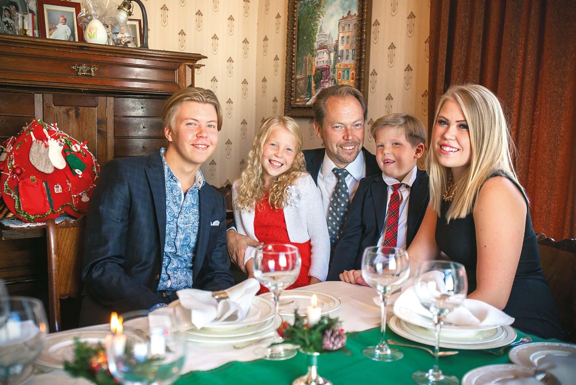 Joulu täynnä kaipuuta ja kiitollisuutta Leskeksi jääneen Hannu Aapan ja hänen neljän lapsensa joulu on täynnä tunteita.