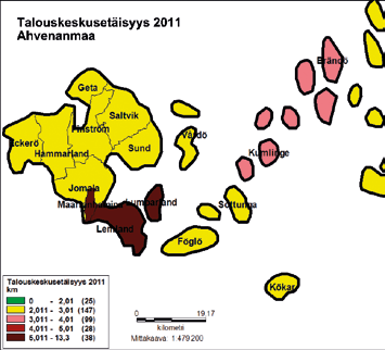30 Kuva 9: Tilusjärjestelytarve Ahvenanmaalla. Vasemmalla on esitetty kuntakohtaisesti peltolohkojen pinta-alat ja oikealla talouskeskusetäisyydet nykytilanteessa.