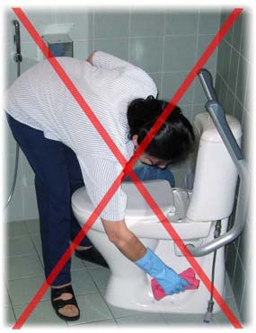 4.5 ESIMERKKEJÄ ERGONOMIASTA JA TYÖTURVALLISUUDESTA SIIVOUKSESSA SANOJA 1) WC:N SIIVOUS Valitse kaikki työvälineet, ennen kuin aloitat työn.