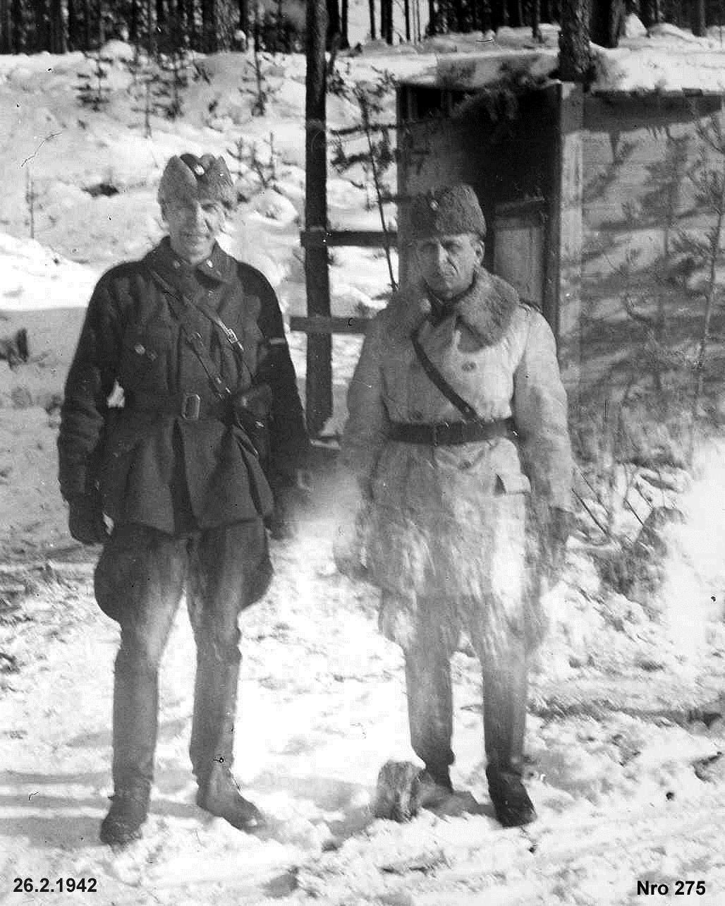 Malu Rykmentin komentaja vaihtuu jo toisen kerran. Ev. luutnantti Lauri Ruotsalo on (30.12.1941) saanut sairaspaperit ja tilalle on tullut (24.1.1942) ev.