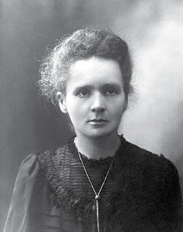 Sisko Loikkanen Marie Curie, alun perin Sklodowska, syntyi Puolassa vuonna 1867 mutta opiskeli ja työskenteli Pariisissa.
