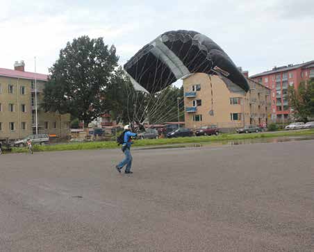 Kaupungin terveiset kyläjuhlaan toi apulaispormestari Leena Kostiainen ja Etelä-Alvarin puolesta puhui Alvarin puhenjohtaja Juhani Skogberg.