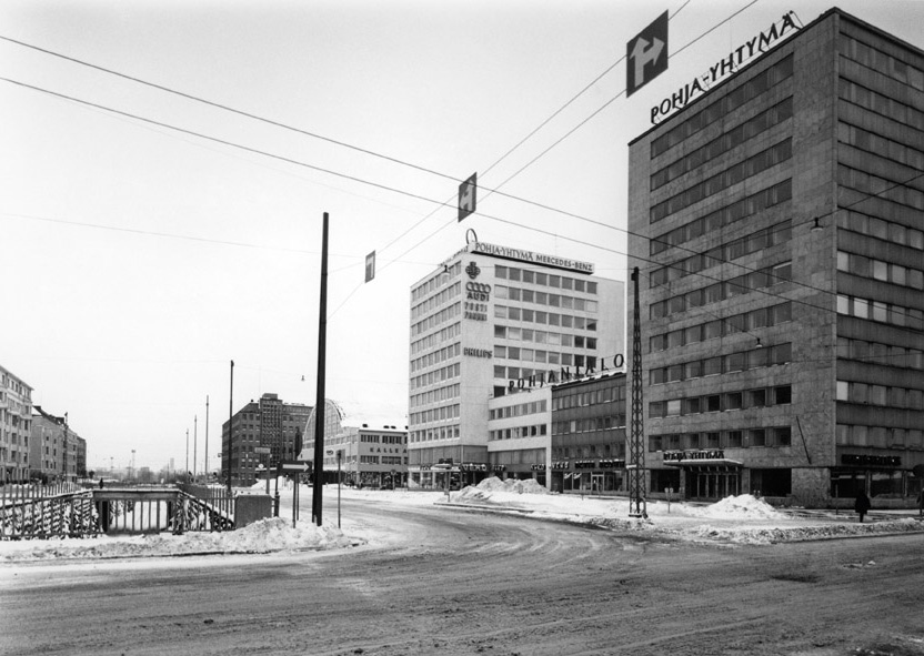 KATUOSOITE: RUNEBERGINKATU 5 ETELÄINEN RAUTATIEKATU 12 KÄYTTÖÖNOTTOVUOSI: 1958 KIINTEISTÖTUNNUS: 091-004-0217-0004 PYSYVÄ RAKENNUSTUNNUS: 953 SUUNNITTELIJA: ARMAS LEHTINEN RAKENNUTTAJA: KAKSKULMA OY