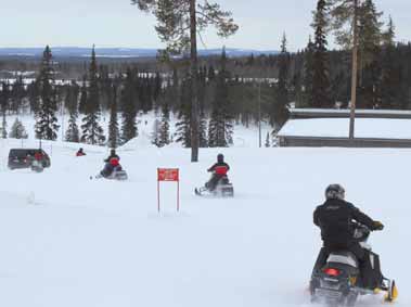 Todettakoon, että yhdistys tulee toteuttamaan heinäkuussa teatteriretken Toppilan Möljälle.