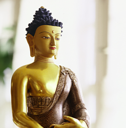 Buddhalaisuus Historiallinen Buddha Shakyamuni (s. n. 560 450 eaa.) antoi 84 000 opetusta ihmisten kiinnostusta, taipumuksia ja kykyjä vastaavasti.