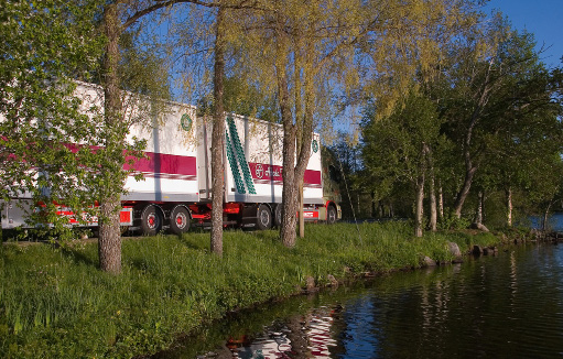 Konsernirakenne ja organisaatio Ahola Transport on konsernin emoyhtiö. Nykyinen rakenne muodostettiin vuonna 2014 valmistauduttaessa konsernin listaukseen.