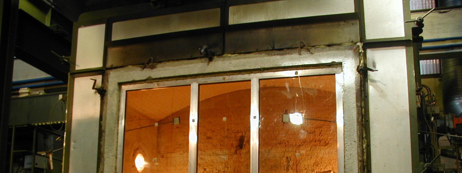 Eristävyys- ja tiiviyskriteeriin voidaan yhdistää myös iskukuormaa koskeva vaatimus (M), jota vaaditaan palomuureilta.