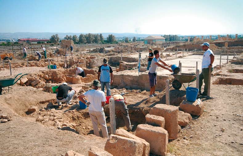 Arkeologeilla on yhä työtä Kyproksella. Kyproksen evankelisten kristittyjen vaikutus heijastuu Aasiaan saakka Eero Ketola Kyproksella on takanaan vuosituhansia vanha kulttuuri.