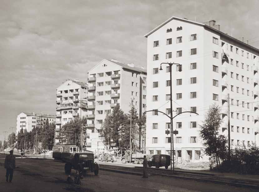 Ensimmäiset Arava-lainoitetut talot rakennettiin Helsingissä Tullinpuomin tienoille Mannerheimintien varteen.