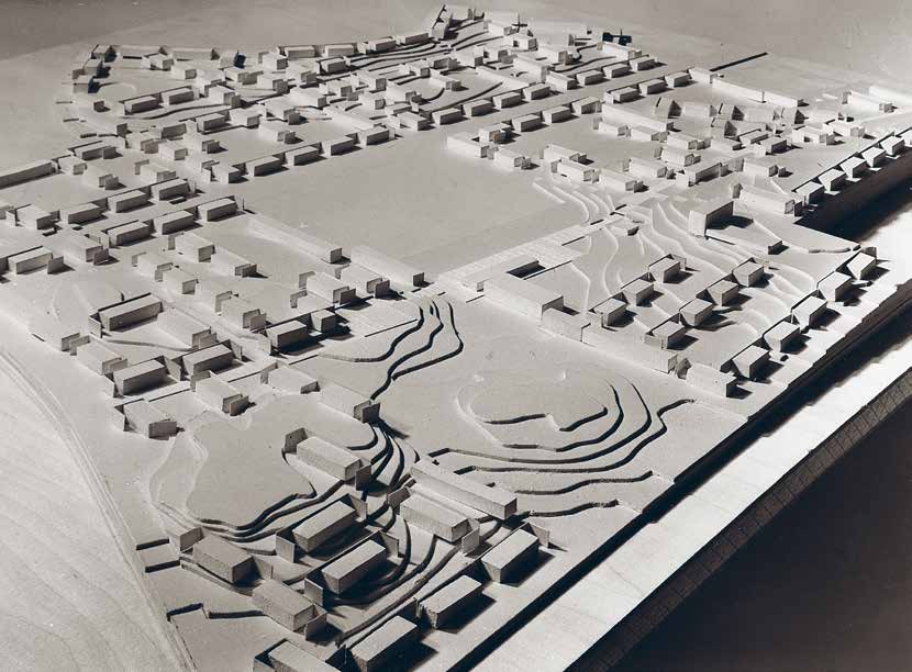 Puu-Käpylä oli arkkitehtien Ahti Korhosen ja Erik Kråkströmin vuonna 1960 laatiman ja kaupungin ajaman suunnitelman mukaan määrä korvata matalilla kerrostaloilla.