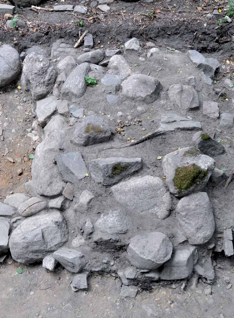 276 Koivisto Koivisto 277 Rakennukset Arkeologisilla kaivauksilla löydetään usein vain pieni murtoosa alkuperäisestä rakennuksesta.