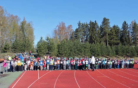 6 KeUla 1/2014 Koululaismaastoissa ennätysmäärä osanottajia Koululaismaastot juostiin tänä keväänä toista kertaa osana Keravan liikkuva koulu hanketta.