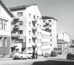 v Kauppatori 1950-luvun puolivälin paikkeilta.