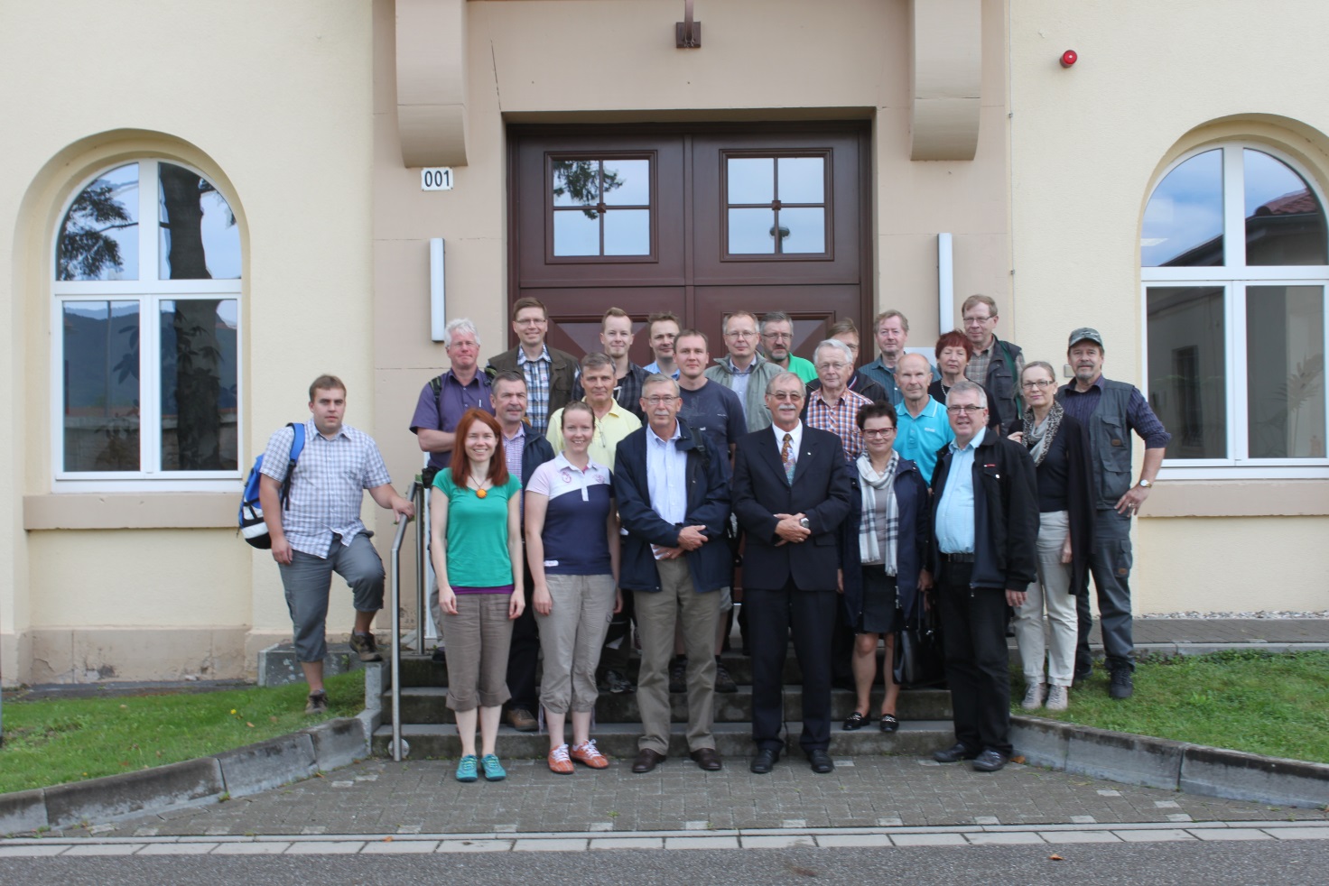 Opintoretkeilyt Yhdistys teki retken 16.-21.9.2015 Saksan Rheinland-Pfalz in osavaltioon. Siellä isäntänä toimi osavaltion metsähallinnon johtaja Dr Hermann R.