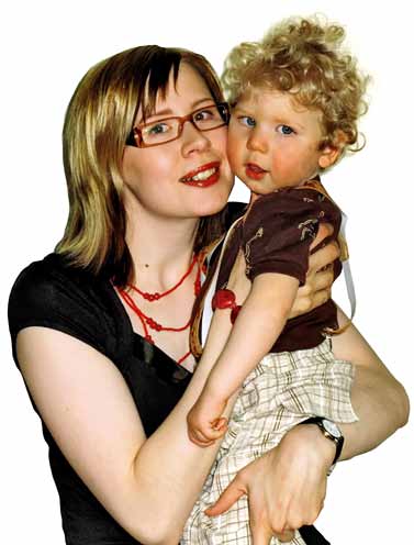 Annariikka Sivonen on terveydenhoitajaopiskelija Joensuusta ja marraskuussa 2007 syntyneen näkömonivammaisen Reiman äiti.