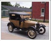 New Industrial Disruption Car and traffic (r)evolutions 1 st revolution new mass vehicle for transportation 1900 1960 Mechanical car generation 1960 1990 Electronic car generation 1990 2010 Software