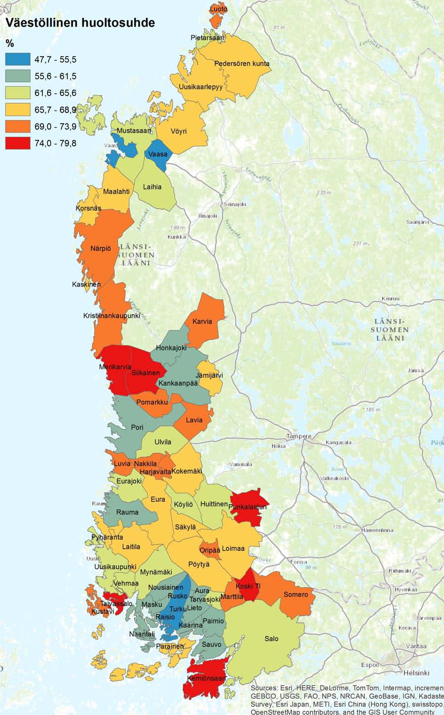 Yli 65-vuotiaiden määrä on lähes 4 %-yksikköä korkeampi kuin koko maan keskiarvo (19,4 %). Alueen erot vaihtelevat Kustavin 32,8 %:in osuudesta Luodon 13,4 %:iin osuuteen väestöstä.