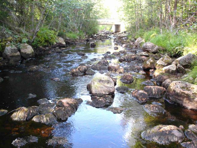 Alaosa on hyvä tällaisenakin, mutta virtaan voi asetella hiukan