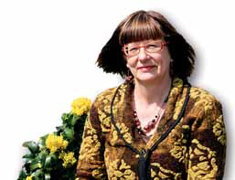 22 Karjaan asema on seitsemän palveluneuvojan työpaikka Marianne Stenvall ja Kaj Nieminen PÄÄKIRJOITUS Osallisuus kunniaan SAK:n edustajakokouksessa päätettiin SAK:n tavoiteohjelma vuosille murantti