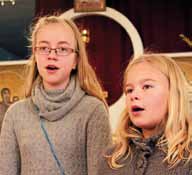 Pieni suuri juhla Joulukuun kuudentena oli Raumalla erityisen lämmin tunnelma, kun lähes neljäkymmentä ihmistä oli saapunut palvelukseen ja juhlimaan Pyhän Nikolaoksen rukoushuoneen