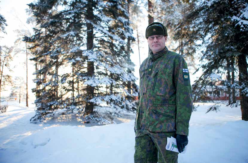 Tapiolla on tunteen ja tekemisen paloa taisteluvälineisiin.