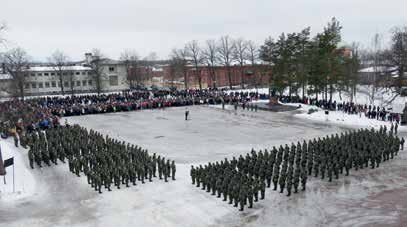 12.2.2015. Valapäivän juhlallisuuksiin osallistui yli 300 alokasta omaisineen.