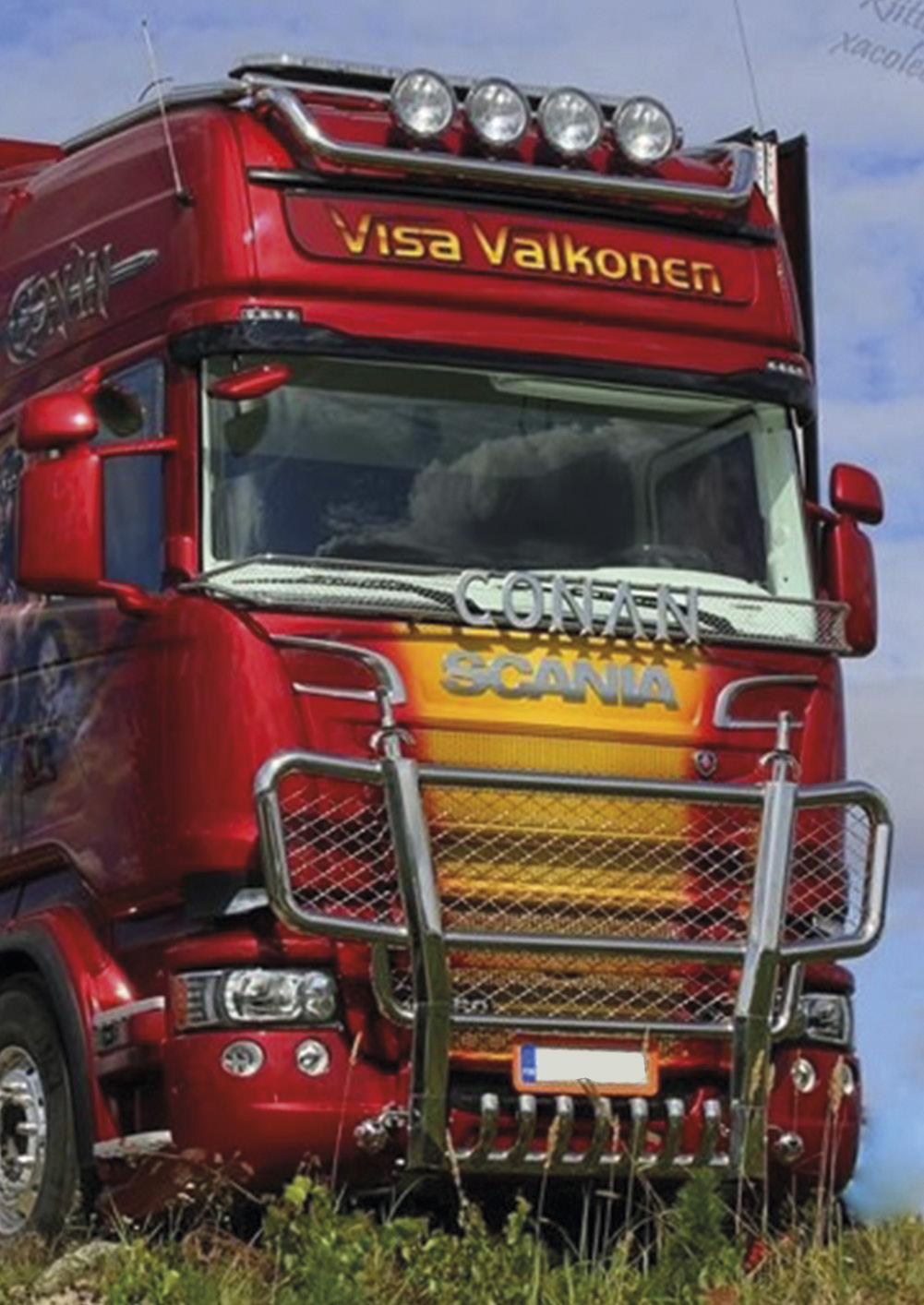 Kuvan Scania on saanut Antin Auton käsittelyssä upean