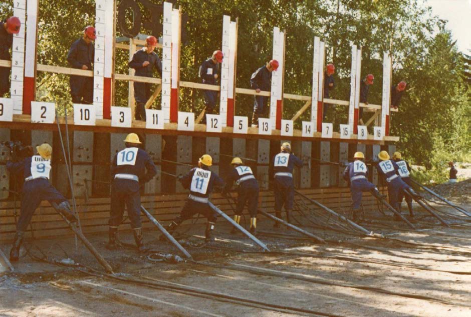 83 saattoi saunaoluen ottaakin. Kisasunnuntai oli aurinkoinen.